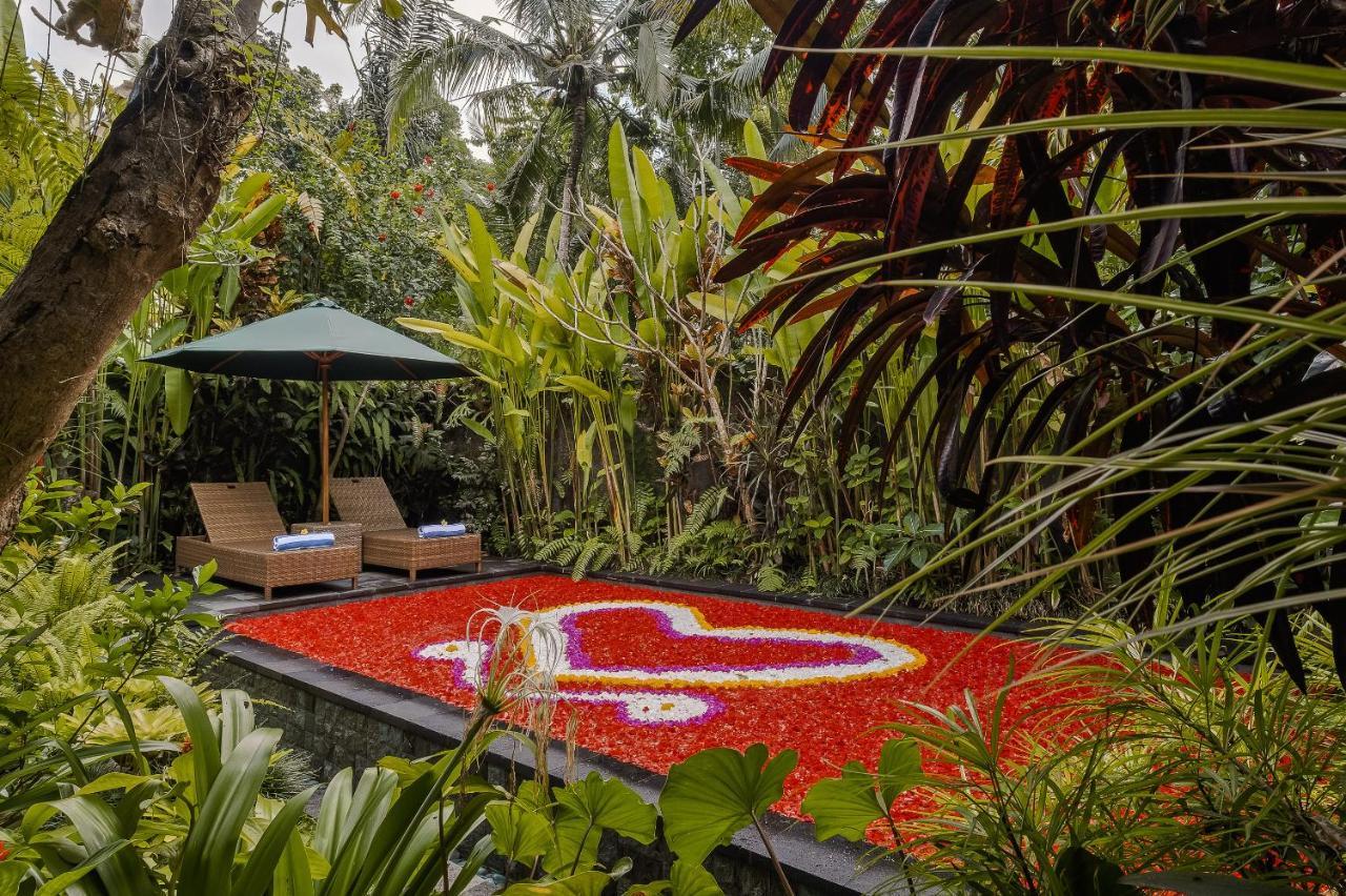 Teja Lokha Ubud Villa エクステリア 写真