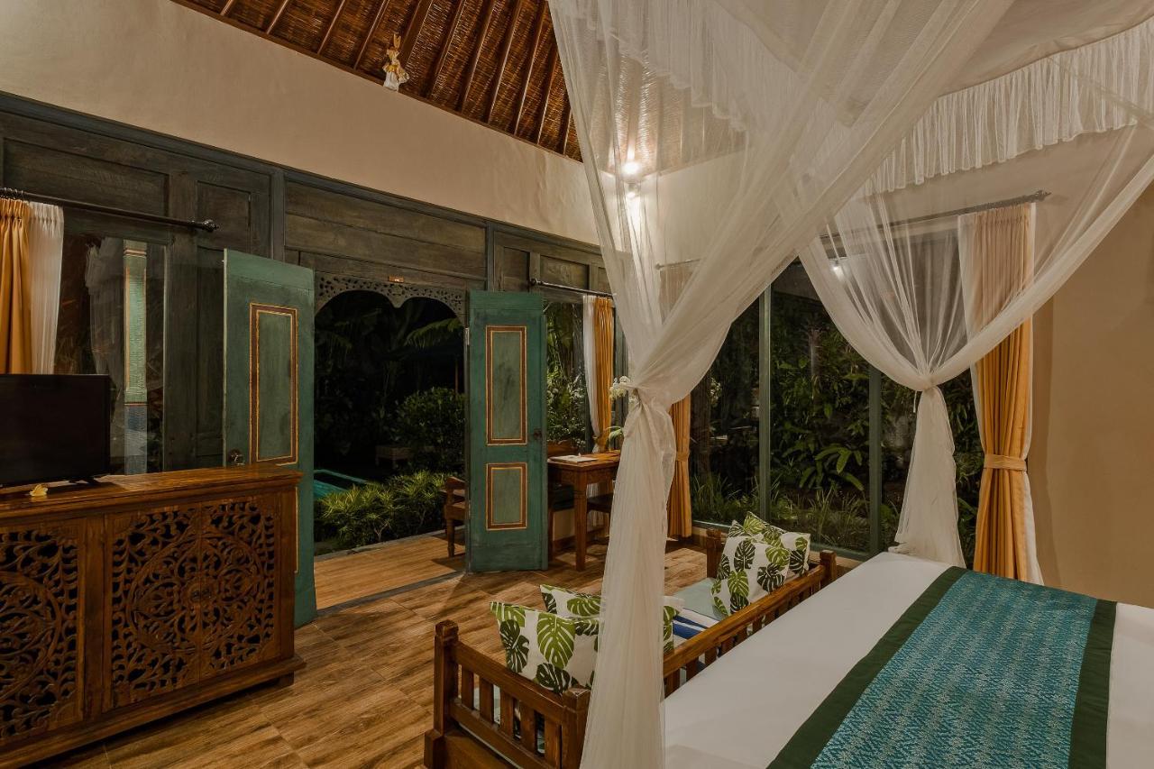Teja Lokha Ubud Villa エクステリア 写真