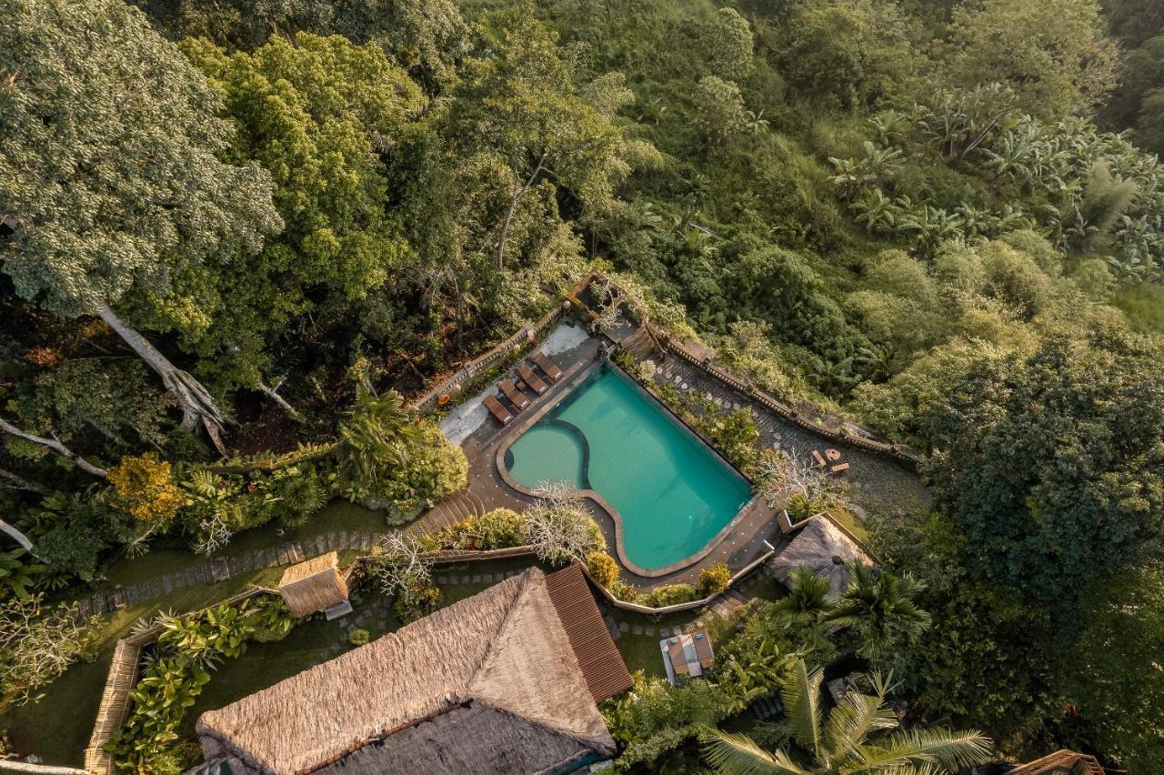 Teja Lokha Ubud Villa エクステリア 写真