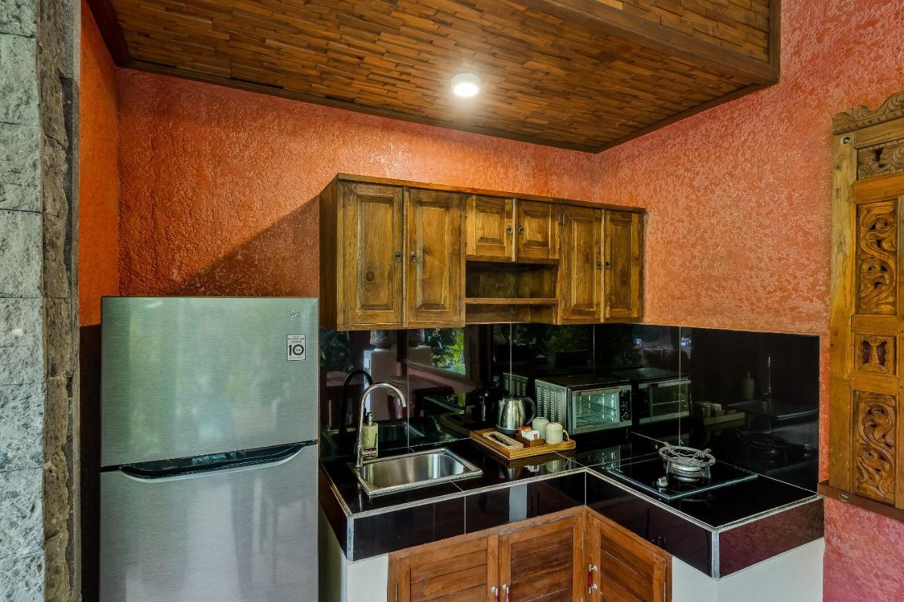 Teja Lokha Ubud Villa エクステリア 写真