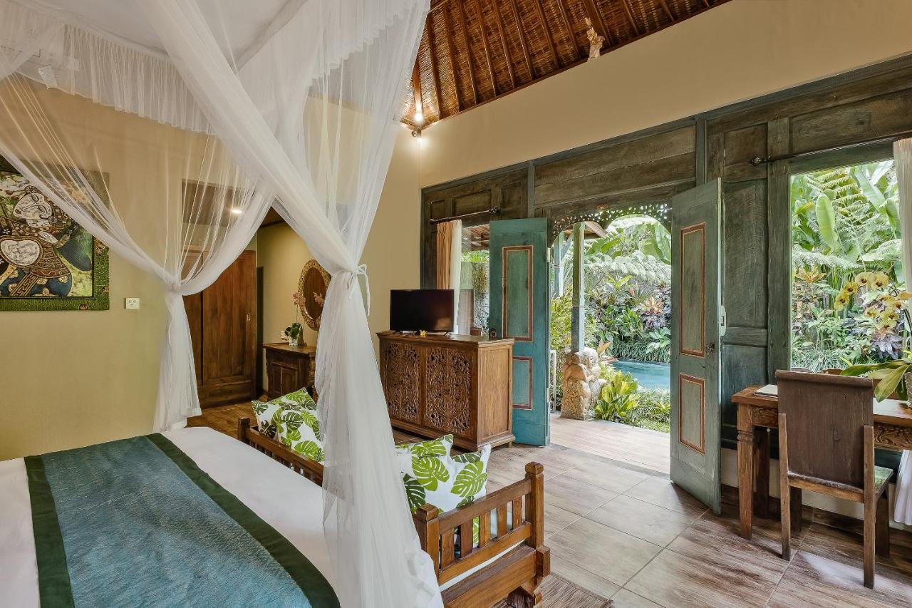 Teja Lokha Ubud Villa エクステリア 写真