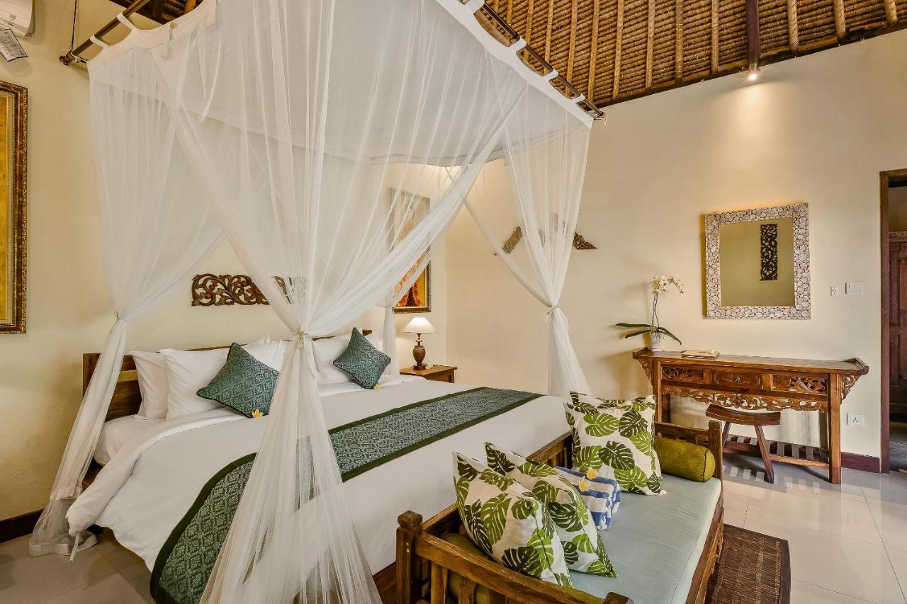 Teja Lokha Ubud Villa エクステリア 写真