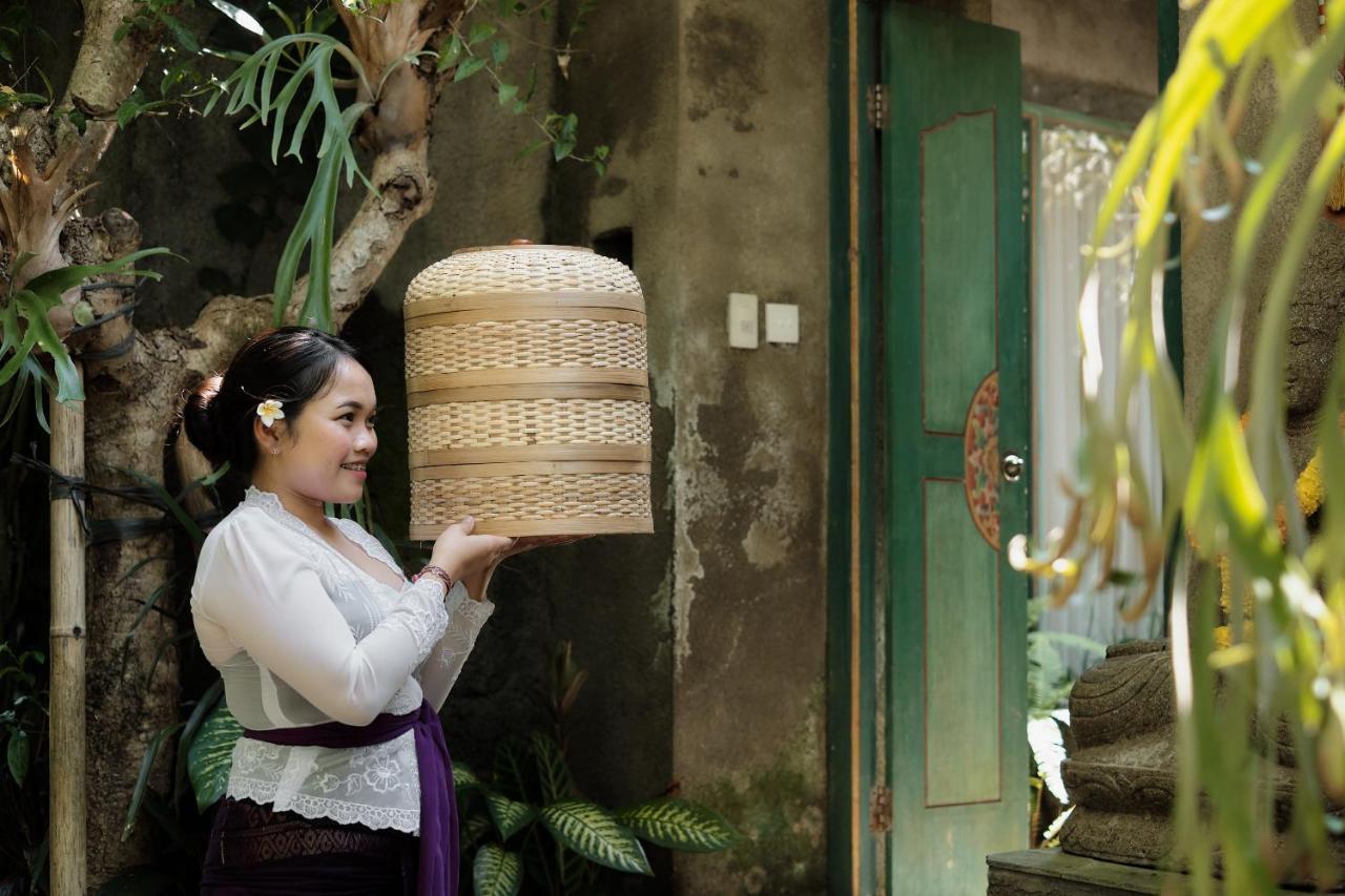 Teja Lokha Ubud Villa エクステリア 写真