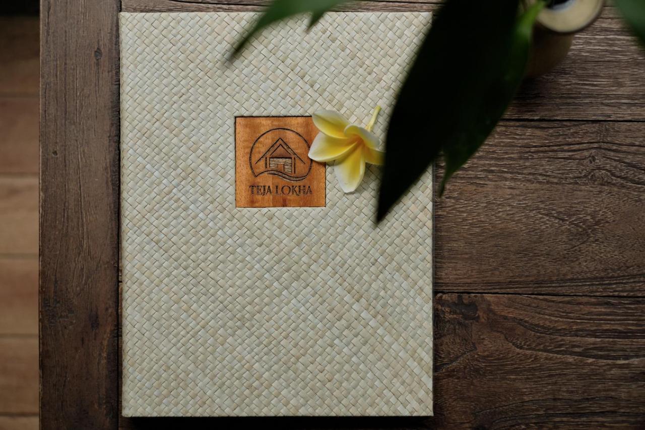 Teja Lokha Ubud Villa エクステリア 写真